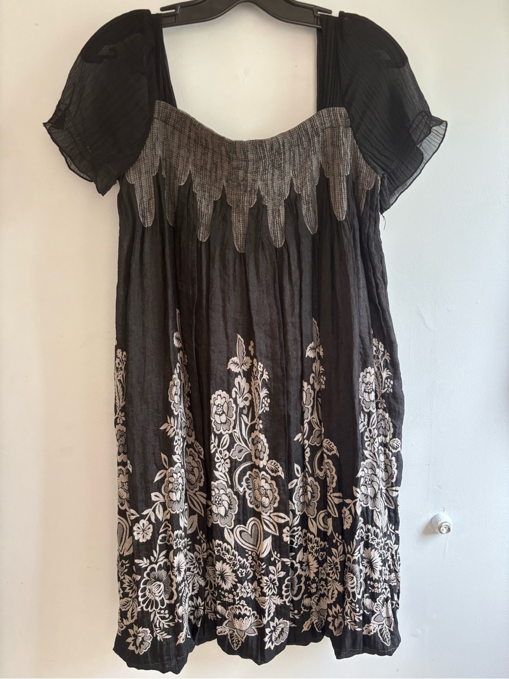 MaxMara Black Midi silk Dress with gray Floral